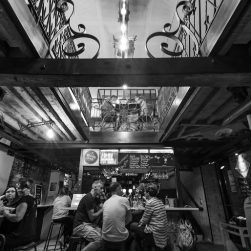 interieur bar Lourdes